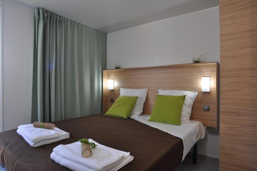 Camping Le Mas Des Sedaries Hotel Villefort  Exterior photo